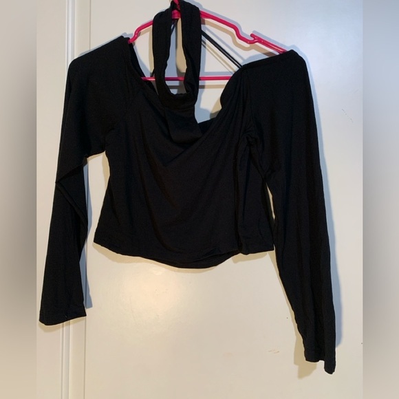 NWT Black Choker Crop Top in size XL, Long Sleeve. - Picture 3 of 5